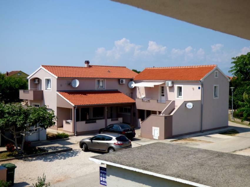 Apartments Branko Nin Luaran gambar